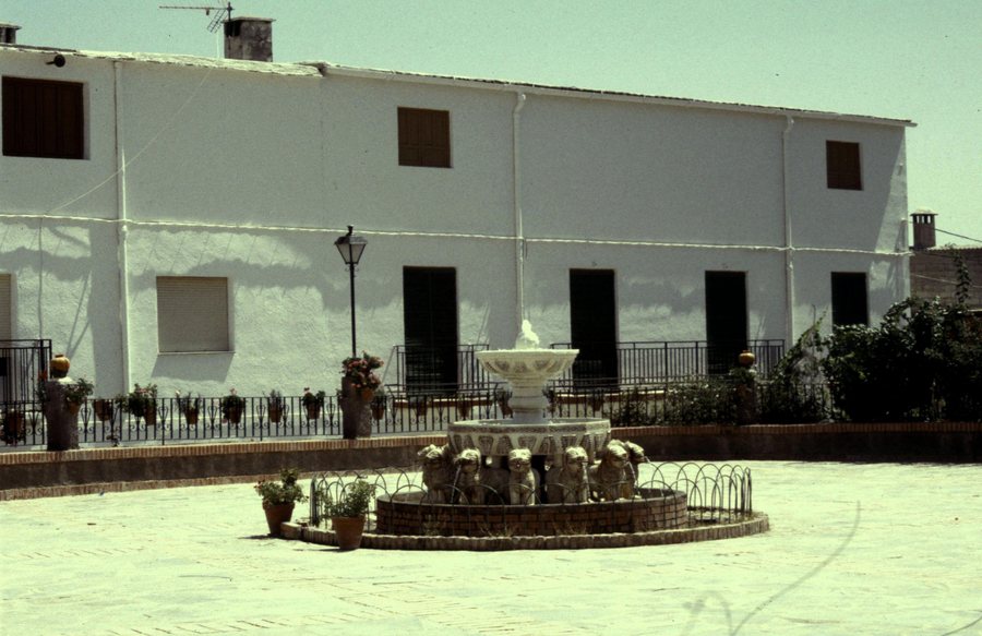 File:Espagne Les Alpujarras Yegen - panoramio.jpg